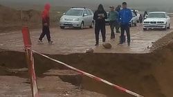 Дорогу на трассе Балыкчы—Боконбаев—Каракол размыло, водители ищут объездные пути. Видео