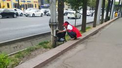 Продавщица «Шоро» самовольно подключается к электричеству. Фото