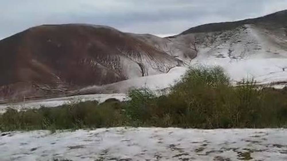 На горнолыжной базе ЗиЛ выпал снег. Видео
