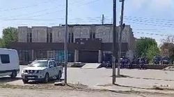 Житель Лебединовки просит открыть школу или училище в здании старого универмага. Видео