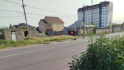 На Ахунбаева с обеих сторон разметка стерлась. Ответ мэрии