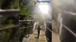 Жительница жилмассива Бакай-Ата благодарит за освещение пешеходного моста над БЧК