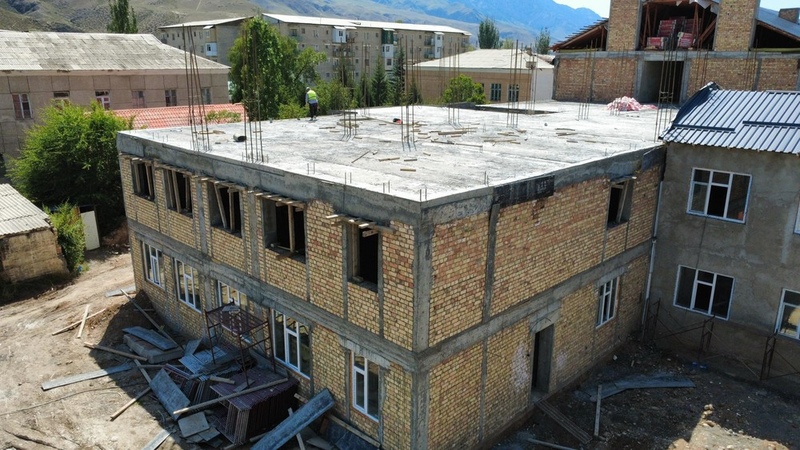 Construction of school for 500 students underway in Naryn city