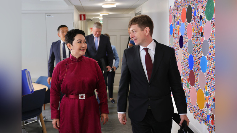 Foreign Minister of Mongolia meets with Minister of Economic Affairs of Finland