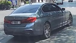 ВМW выехала на встречку и проехала на красный. Видео