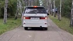 По аллеям санатория «Аврора» ездят машины. Законно ли? Видео