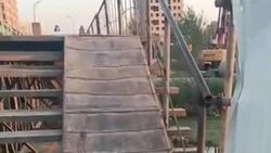 Мэрия ответила горожанке, которая жалуется на пандус моста через канал ТЭЦ на Ауэзова