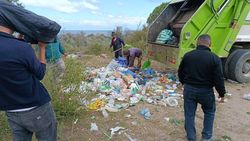 Мусор на пляже в Бостери убрали после жалобы читателя. Видео и фото ОВД Мусор на пляже в Бостери убрали после жалобы читателя. Видео и фото ОВД