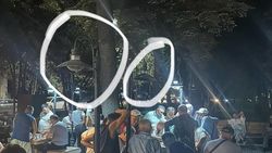 «Бишкексвет» восстановил освещение на шахматной аллее на бульваре Эркиндик. Фото мэрии «Бишкексвет» восстановил освещение на шахматной аллее на бульваре Эркиндик. Фото мэрии