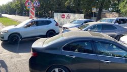 Огромные пробки на Чуй—Буденного. Фото горожанина Огромные пробки на Чуй—Буденного. Фото горожанина