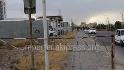 На Льва Толстого до сих пор не открыли тротуар. Ответ мэрии