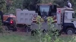 В парке Ататюрка работает спецтехника. Видео горожанина