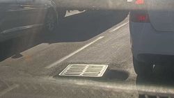 Яма на Южной магистрали. Фото