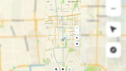 Горожанка жалуется на график автобуса №55 и интересуется, почему он не отображается в приложении «Мой город»