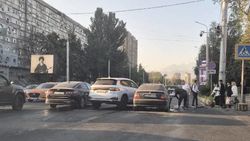 На Советской столкнулись «Хонда» и BYD. Фото