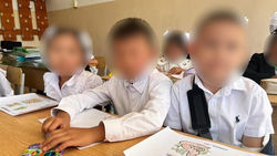 В столичных школах детей сажают по трое. Ответ мэрии