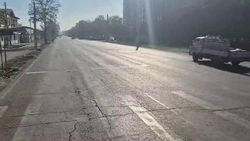 Участок дороги по Льва Толстого закрыли на ремонт, но за три дня не сделали ничего. Фото горожанина