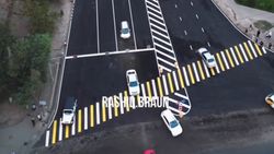 Можно ли на островки безопасности добавить разметку красного цвета? - горожанин Можно ли на островки безопасности добавить разметку красного цвета? - горожанин