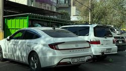 Машины заблокировали мусорку. Видео Машины заблокировали мусорку. Видео