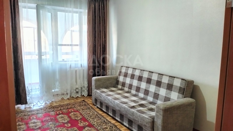 Продаю 2-комнатную квартиру, 85кв. м., этаж - 4/7, Ибраимова (бывшая Правды) 108 - проспект Чуй (дом Белый пароход), район ЦУМа, ГУМа, площади Победы.