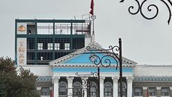 «Испортили красивый вид», - фото читателя