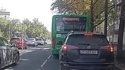 Горожанин предложил вариант, как решить проблему пробок на Чуй—Алматинке. Видео Горожанин предложил вариант, как решить проблему пробок на Чуй—Алматинке. Видео