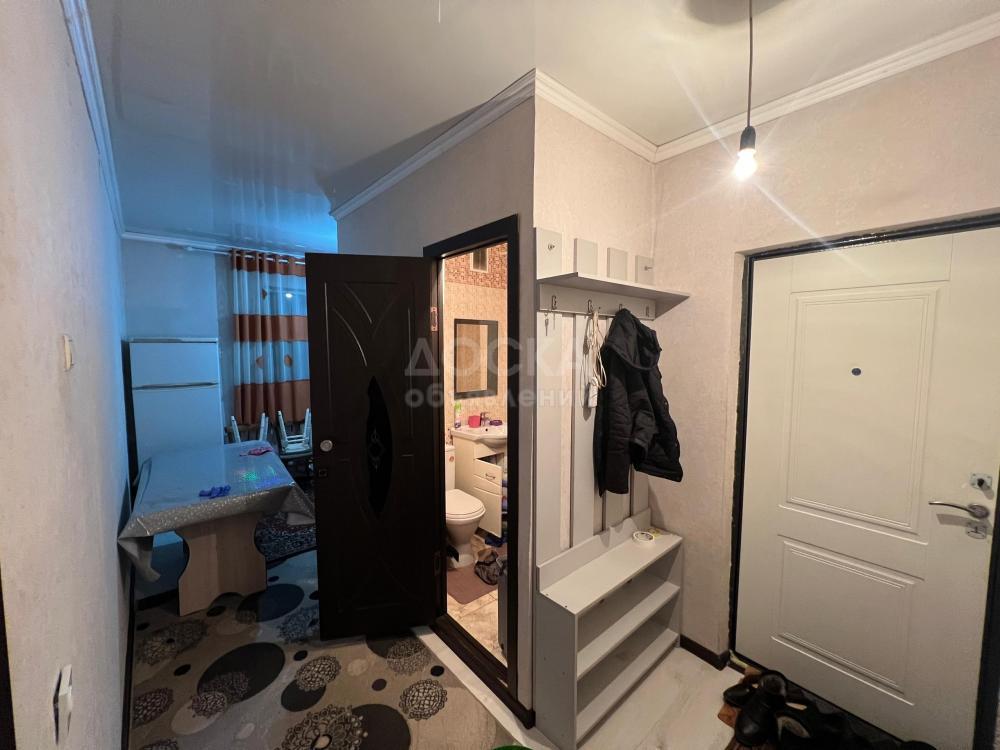 Продаю 1-комнатную квартиру, 35кв. м., этаж - 1/3, ул.Волкова/ул.Садыгалиева,р-к Кудайберген.