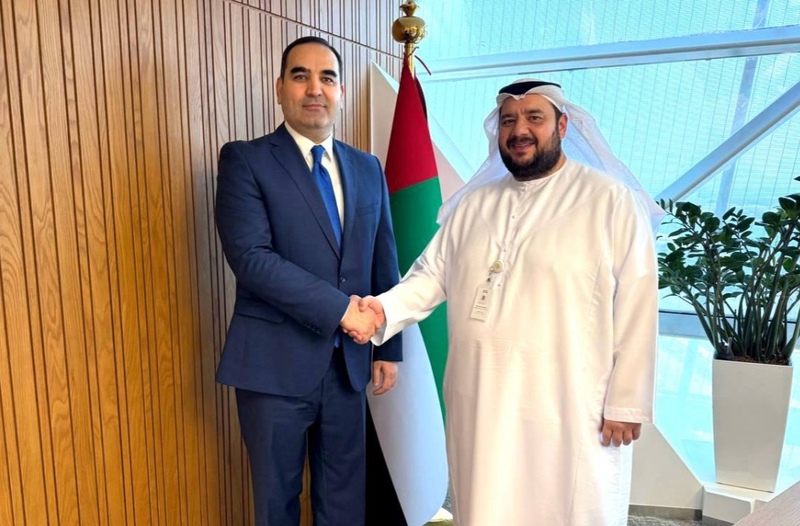 Ambassador of Tajikistan meets with UAE Minister of Investment