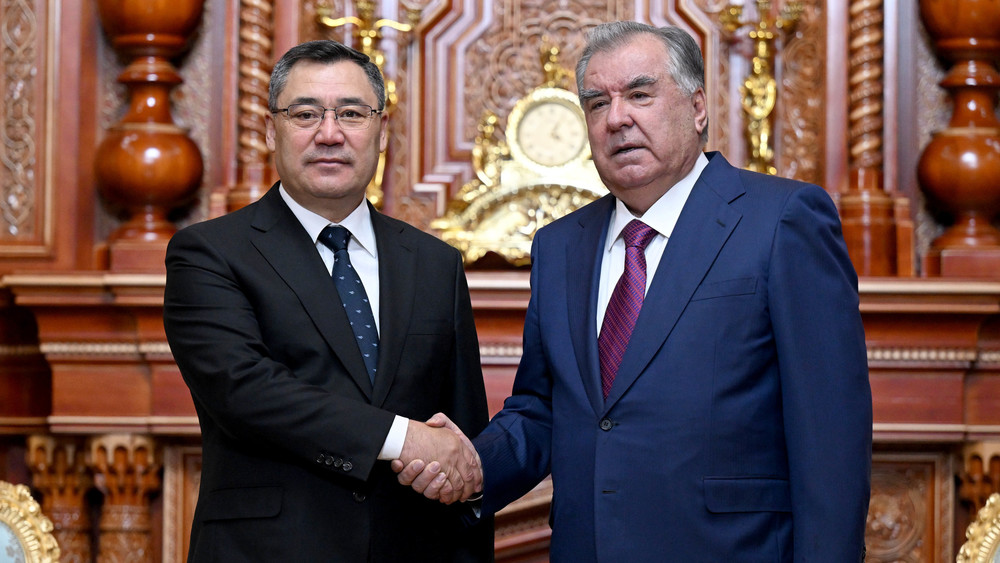 Садыр Жапаров и Эмомали Рахмон