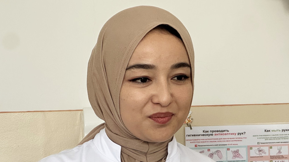 Мамура Рапикова