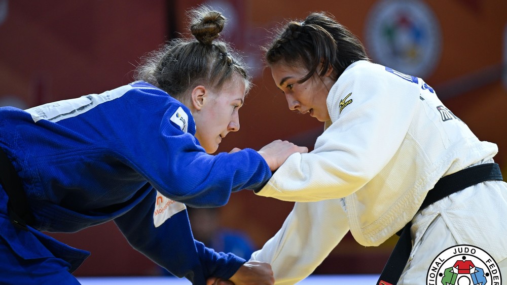 Алина Молдокулова