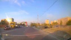 «Камри» едва не создал аварию. Видео «Камри» едва не создал аварию. Видео