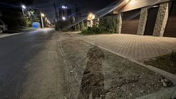 В Киргизии-1 при подготовке и укладке асфальта повреждены придомовые подъезды, - местный житель В Киргизии-1 при подготовке и укладке асфальта повреждены придомовые подъезды, - местный житель