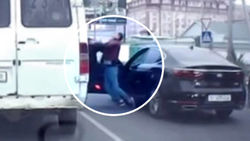 Милиция просит водителей, подравшихся на ул.Панфилова, явиться в отделение