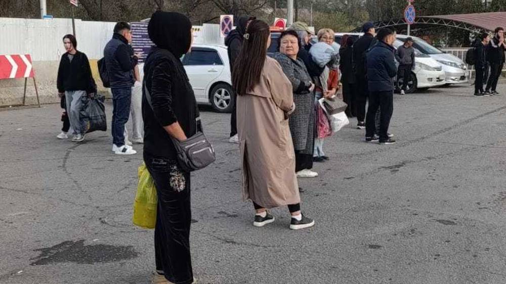 На Восточном автовокзале не могут уехать в Токмок. Фото