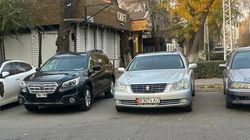 «Субару» заблокировала тротуар. Фото