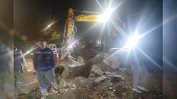 Утечку питьевой воды на Жамгырчинова—Кайназарова устранили. Фото