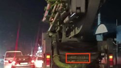 У бетононасоса нет подсветки заднего госномера. Фото