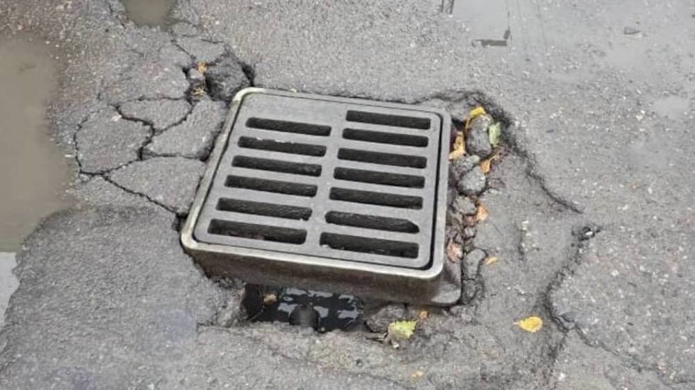 «Бишкекасфальтсервис» восстановит ливнеприёмную решётку на ул.Жумабека