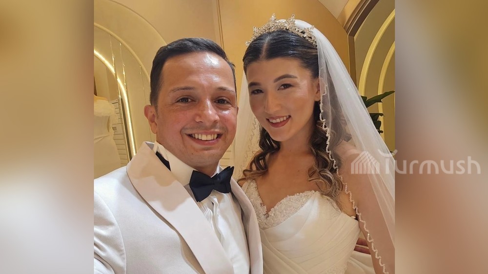 ЭркеАйым Эсенгелди кызы с мужем