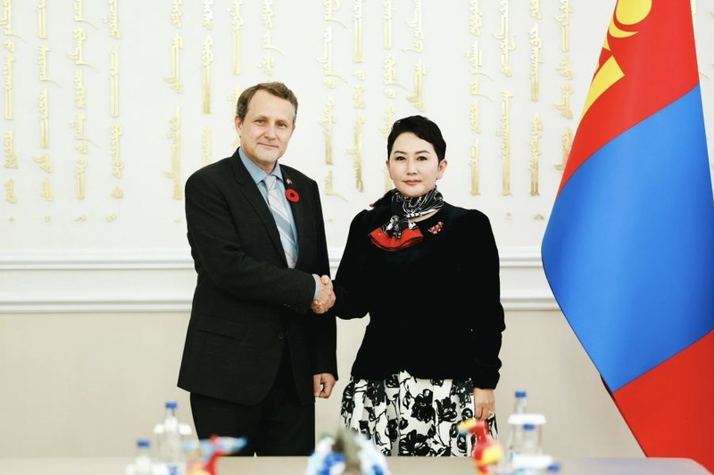 Foreign Minister of Mongolia receives Canadian Ambassador