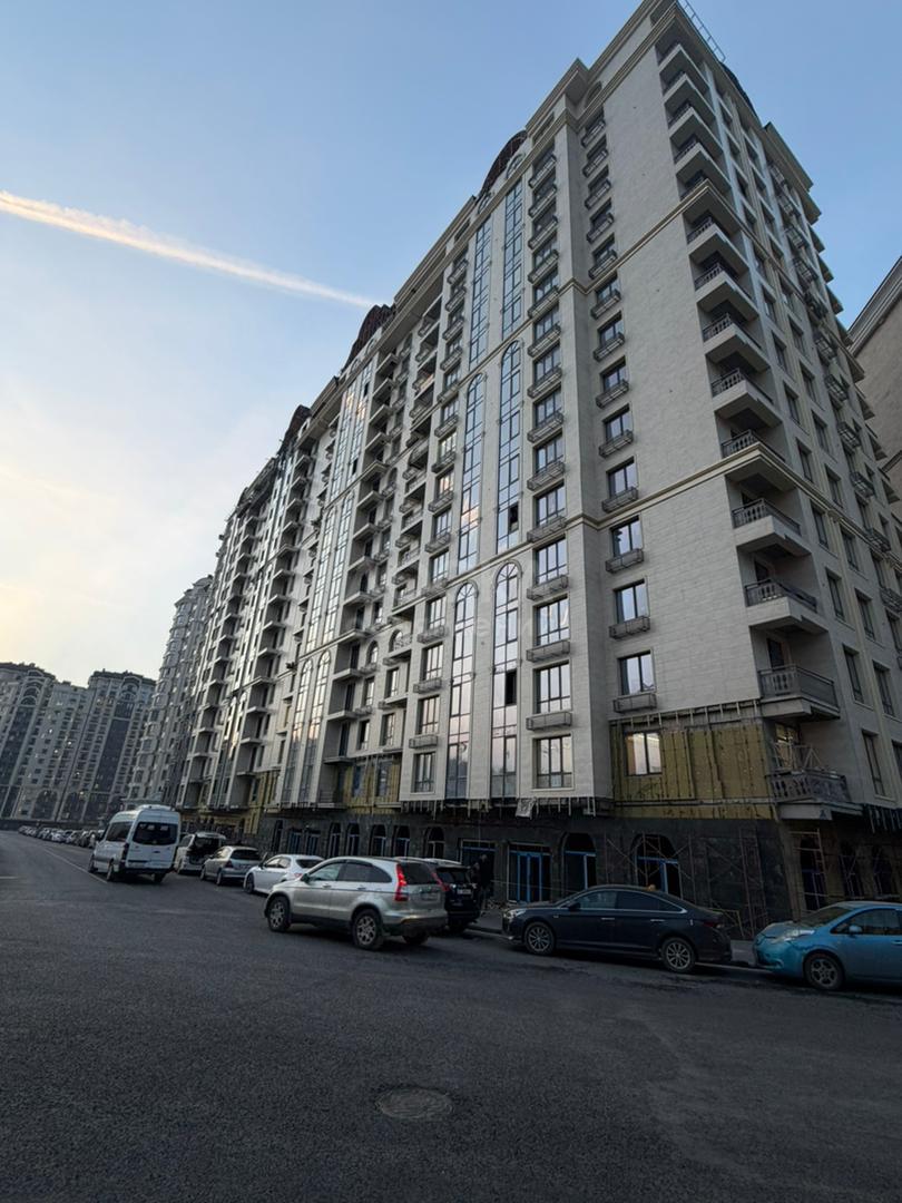 Продаю 2-комнатную квартиру, 86кв. м., этаж - 6/15, Асанбай Школа Газпрома.