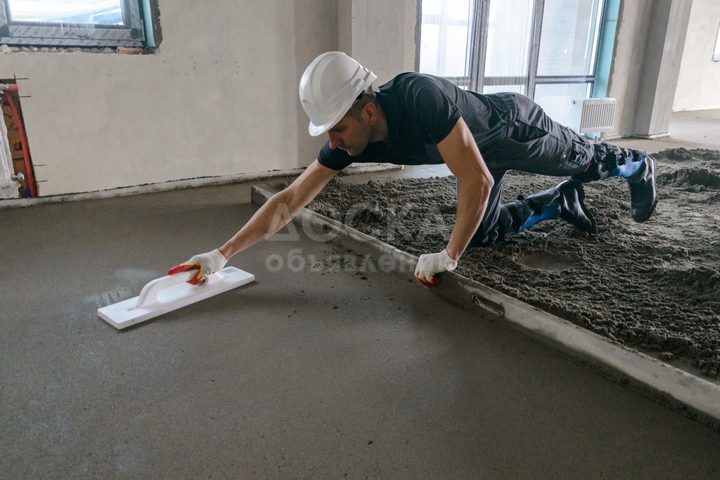 ПОЛУСУХАЯ, МЕХАНИЗИРОВАННАЯ СТЯЖКА ПОЛА