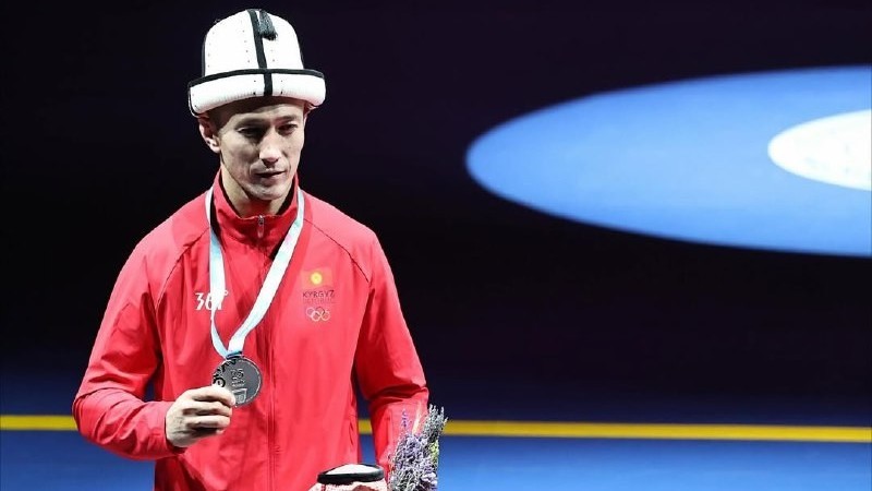 Аброр Хакимов