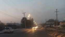 Не слишком ли рано включают уличное освещение в Оше? - горожанин