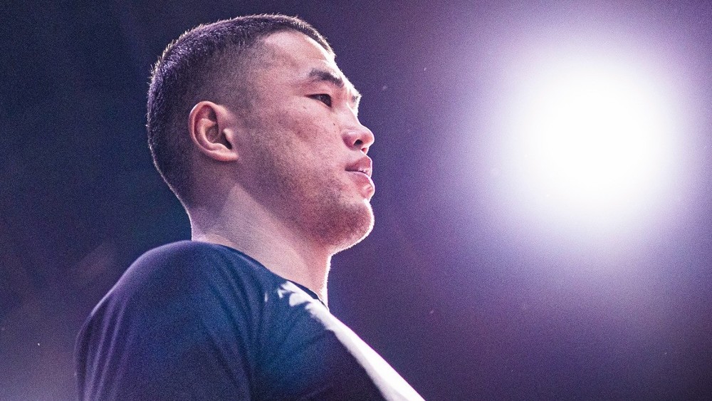 Акжол Махмудов