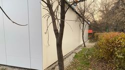 Законно ли в зеленой зоне на Гоголя поставили магазин? Фото горожанина