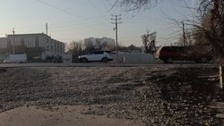 Житель Лебединовки жалуется на заезды на Жибек Жолу. Фото