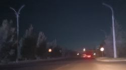 На ул.7 Апреля нет освещения. Фото