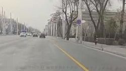 На Ахунбаева сделали полосу для общественного транспорта. Видео